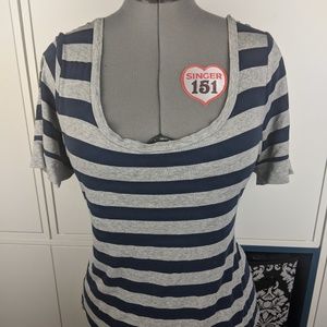 Old Navy Tops - Old Navy striped scoop neck tee Old Navy Tops - Old Navy striped scoop neck tee